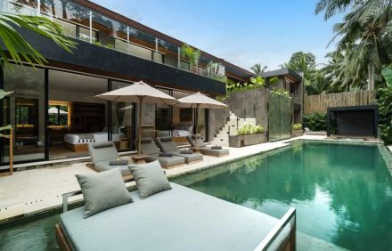VILLA ANGURR MERAH